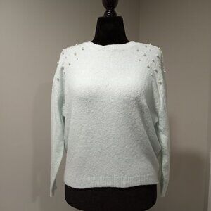 H&M PALE GREEN PULLOVER WITH BEADING ON SHOULDERS WOMEN SIZE 10